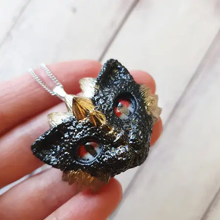 Підвіска з фантастичним котиком Handmade