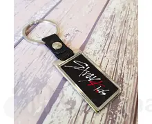 Брелок Stray Kids металевий 001